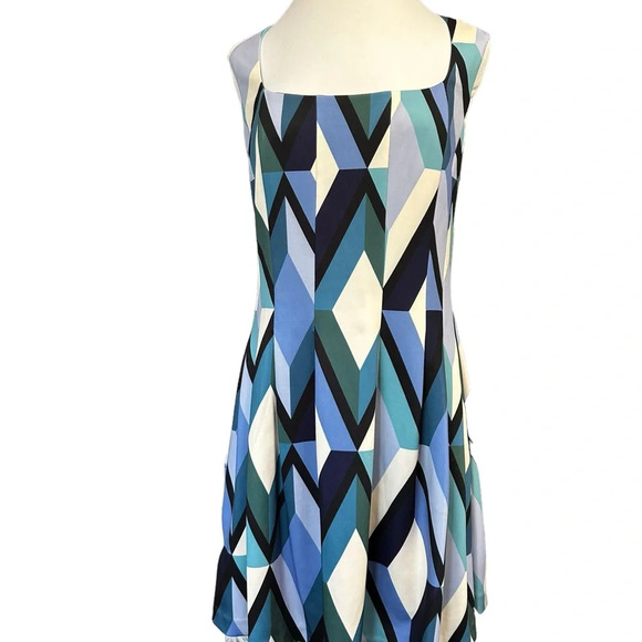 Vince Camuto Women's Printed Back-Cutout Fit & Flare Dress - Picture 2 of 7